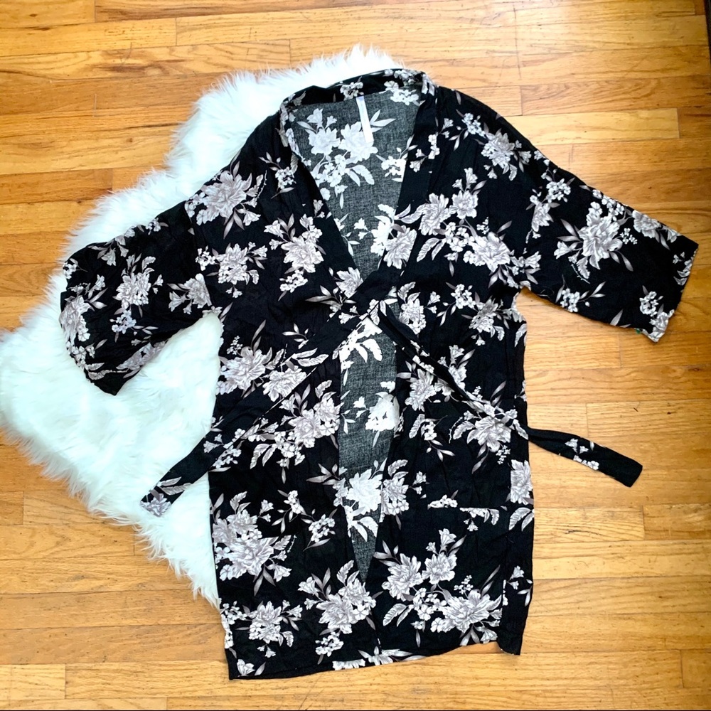 Spiritual Gangster Maya Kimono